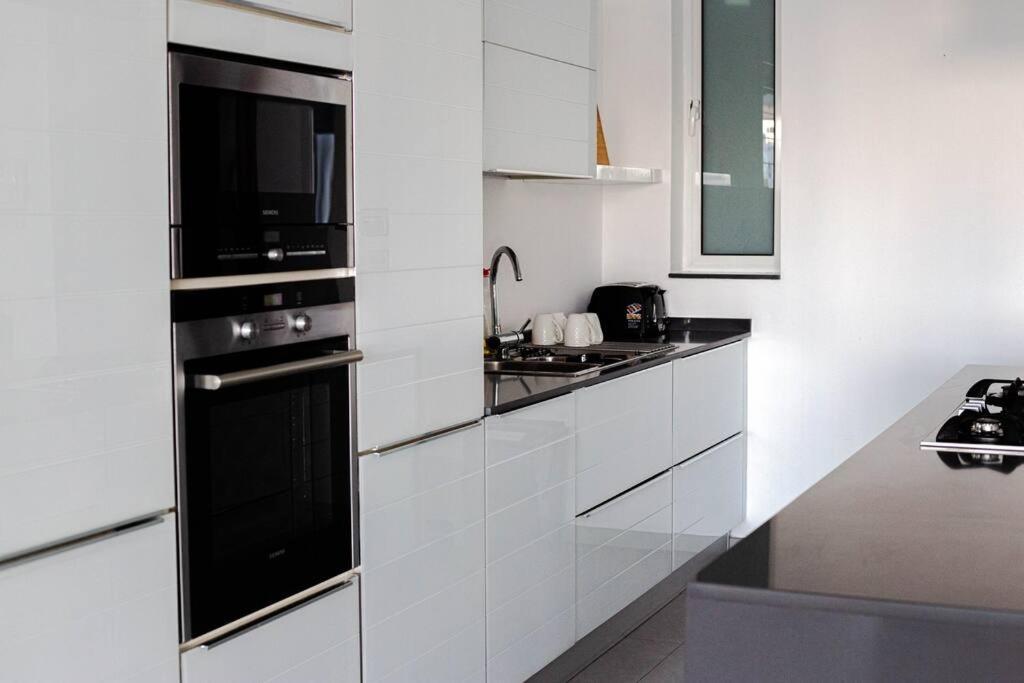 Seafront Two Bedroom Apartment Saint Julian's 外观 照片